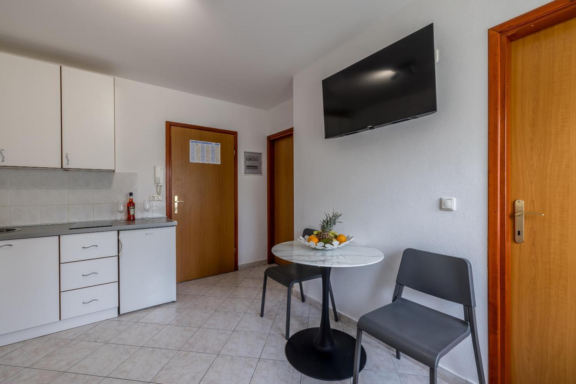 Mediterano Apartments Podstrana Dış mekan fotoğraf